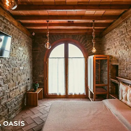 Apartman Kshira Oasis - Luxury 7-bedroom Qeparo