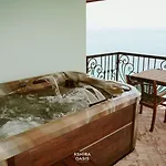 شقة Kshira Oasis - Boutique With Private Beachfront With & Restaurant كيبارو