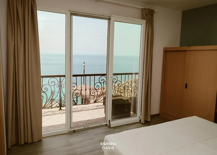 Appartement Kshira Oasis - Boutique With Private Beachfront With & Restaurant