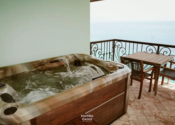 Apartament Kshira Oasis - Boutique With Private Beachfront With & Restaurant Qeparo